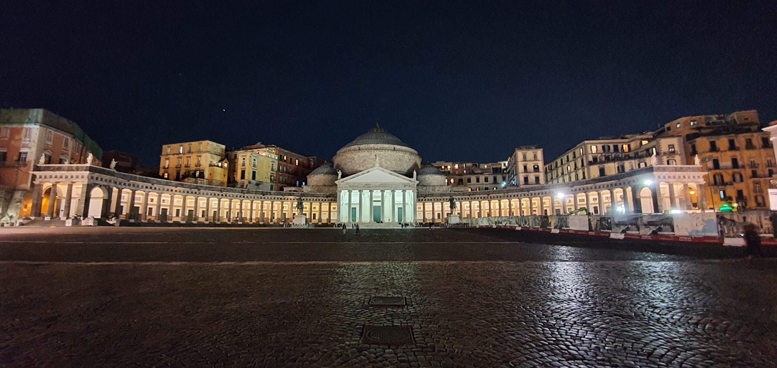 piazza, chiesa, colonnato