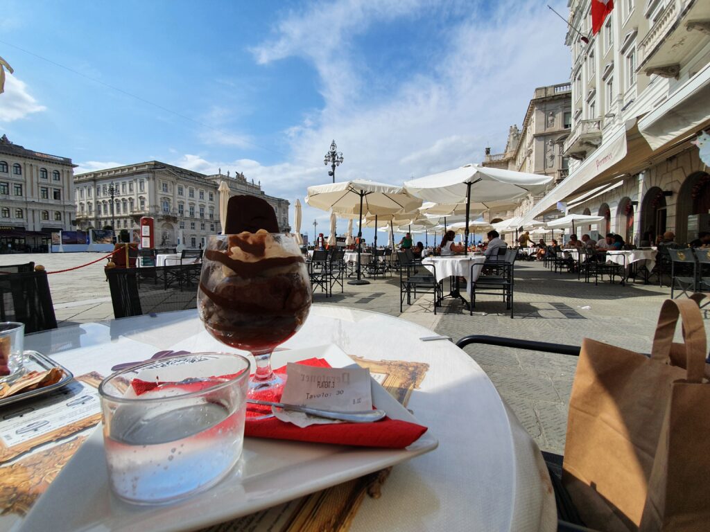 caffè, locali storici, gelato