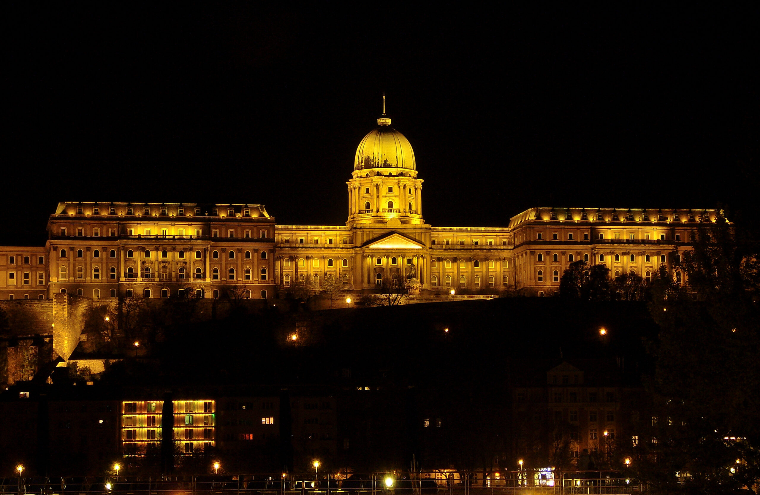 budapest, palazzo, notte